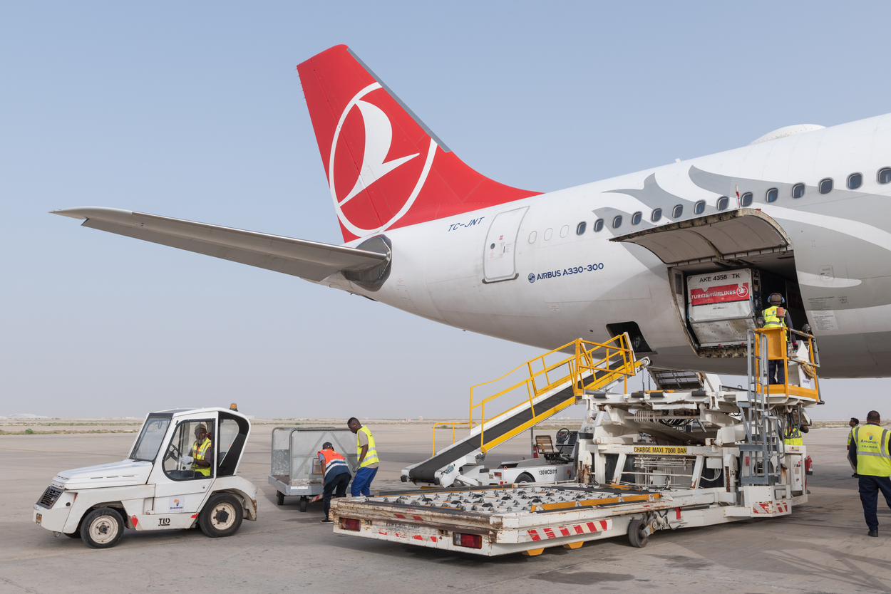 Cargo and freight operations at Nouakchott - Oumtounsy International Airport — photo 4